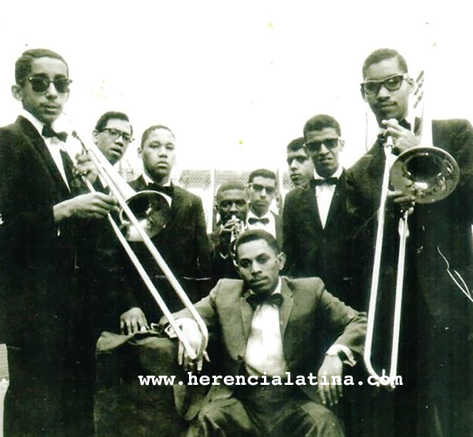 La primera banda de Joe Bataan: The Latin Swingers. En el Harlem Hispano. 1965. Foto de Joe Bataan.